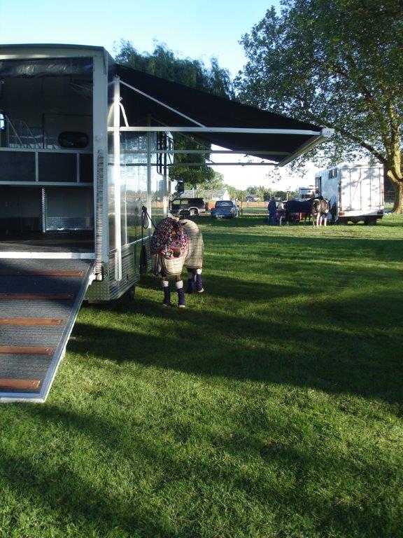 Horse Floats & Trucks Douglas Outdoor Living and Auto & Marine