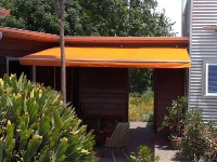 retractable-sun-awning