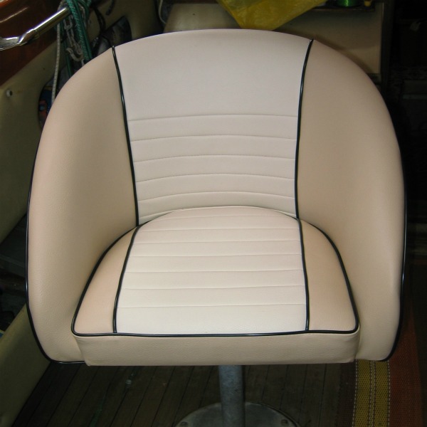 Revitalising a classic with new boat canopy and captain’s chairs